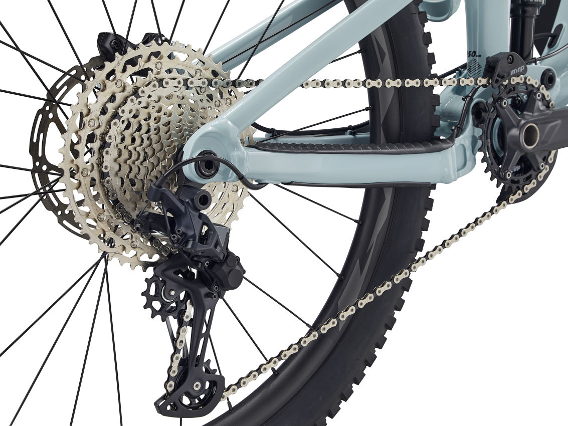 my23intriguelt1-colorasoapsuds-mtb-8-1495402.jpg
