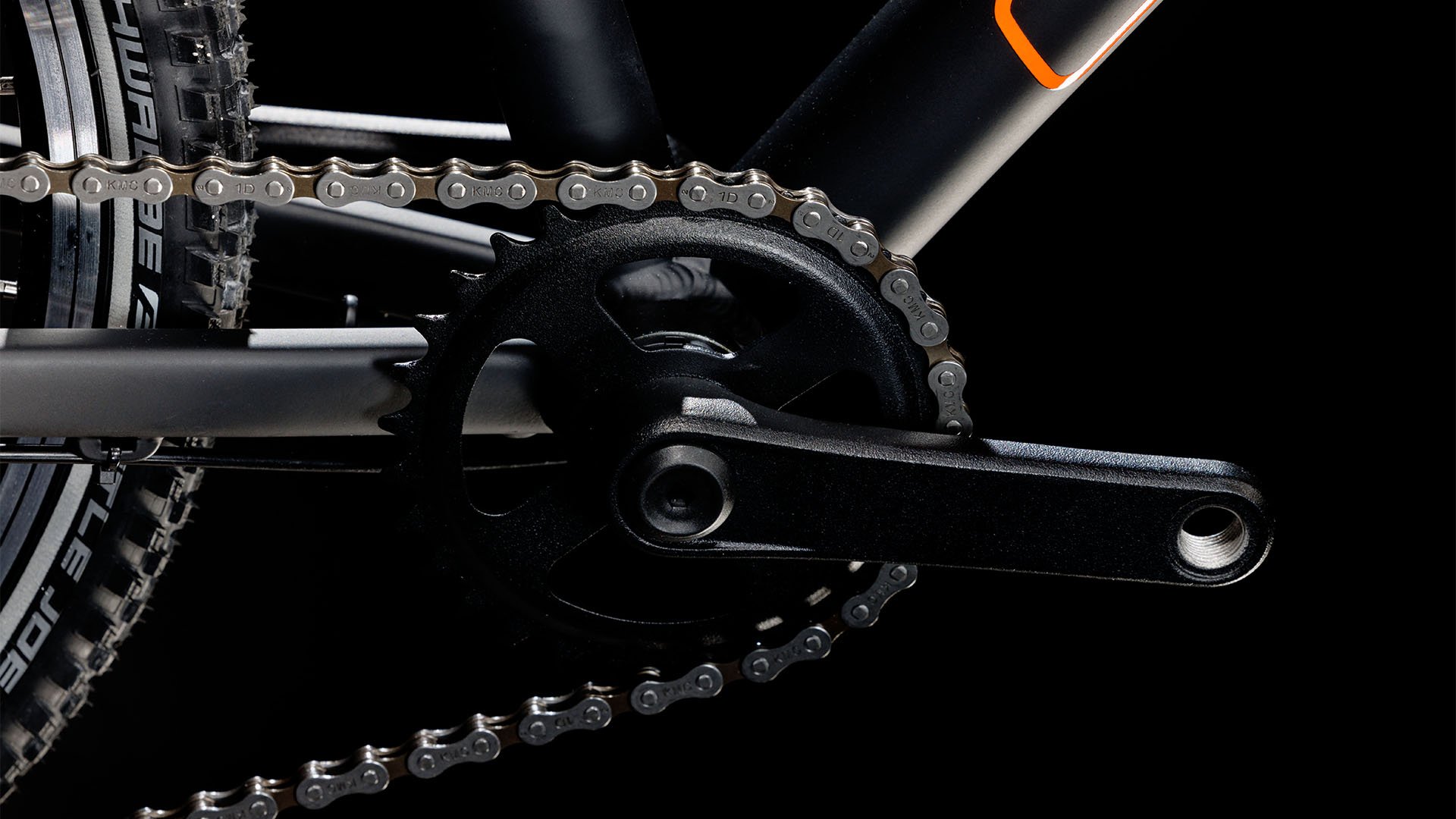 numove-200-black-orange-7-1638119.jpg